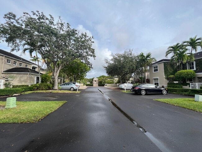 Photo - 5570 SW 70th Pl S