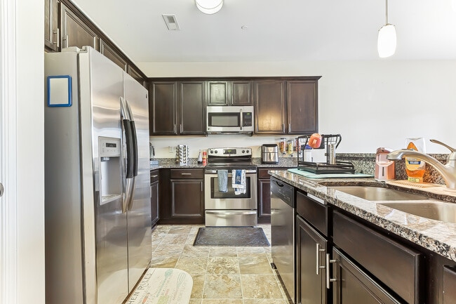 Photo - 116 Zenith Loop