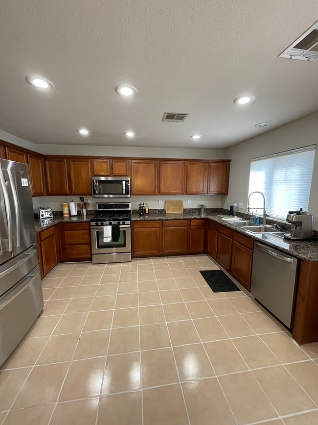 Photo - 329 Fountain Crossing Ln