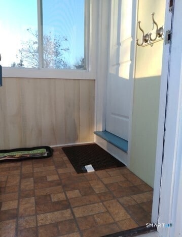 Photo - 1644 Meriden Ave