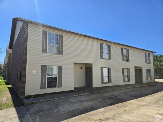 Building Photo - 1849 Southpointe Dr Unit 4 Rental