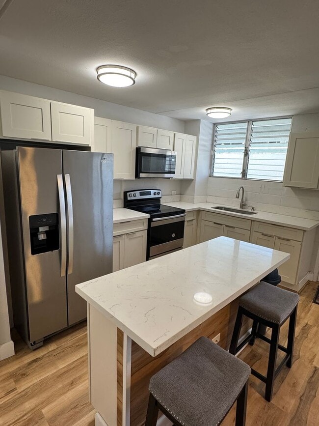 Photo - Lusitana Gardens 1 bed/1 bath/1 parking - Utilities included Unit 302