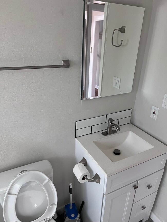 1009A Bonham Terrace Unit A