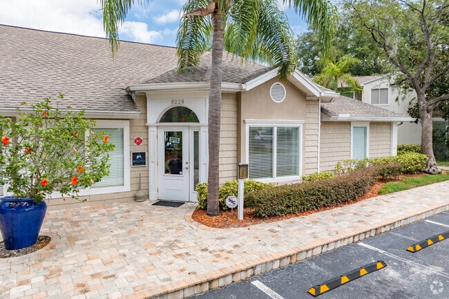 Leasing Office and Clubroom