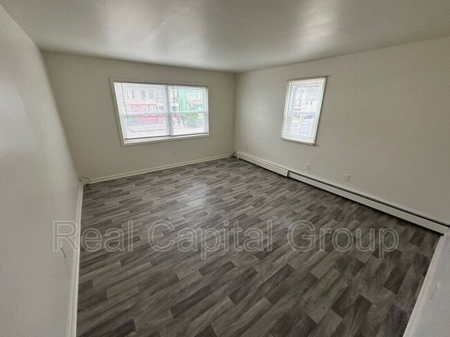 Photo - 1316 State St Unit 1