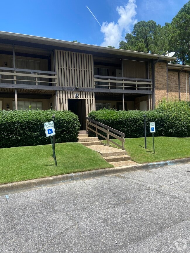 Building Photo - 2812 Georgetown Dr Unit 1526 Rental