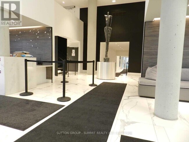 Photo - 2908 Hwy 7 Unité 1801