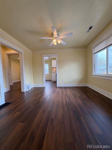 Photo - 4920 Lincoln St