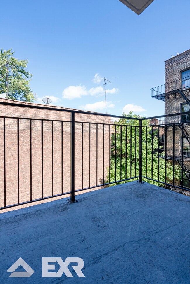 Photo - 1915 Beverley Rd Unit 502