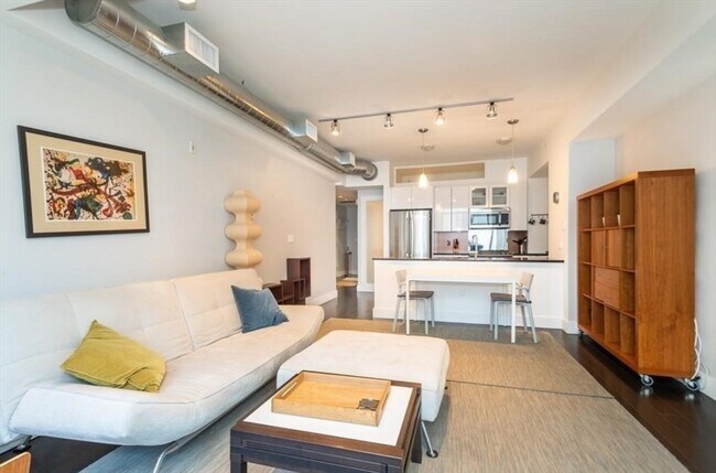 Building Photo - 257 Northampton St Unit 412