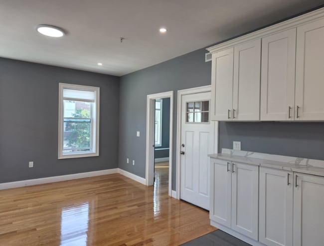 Photo - 339 Cambridge St Unit 2