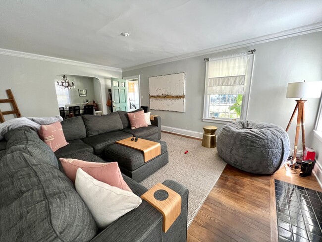 Photo - Charming Midwood Bungalow