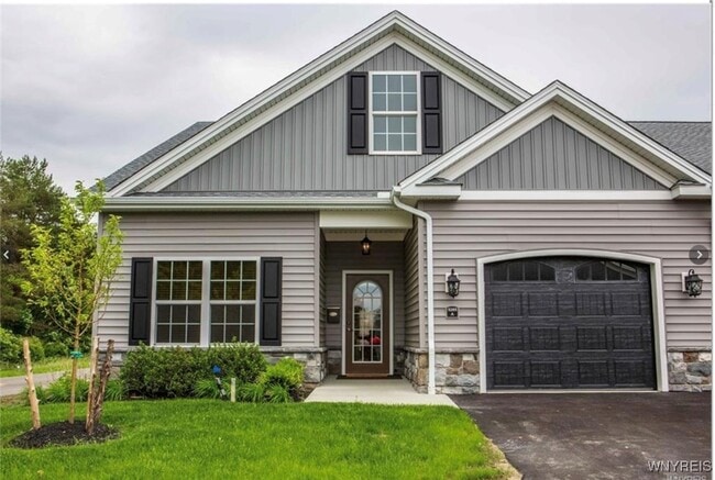 Building Photo - 5283 Chestnut Ridge Rd Rental
