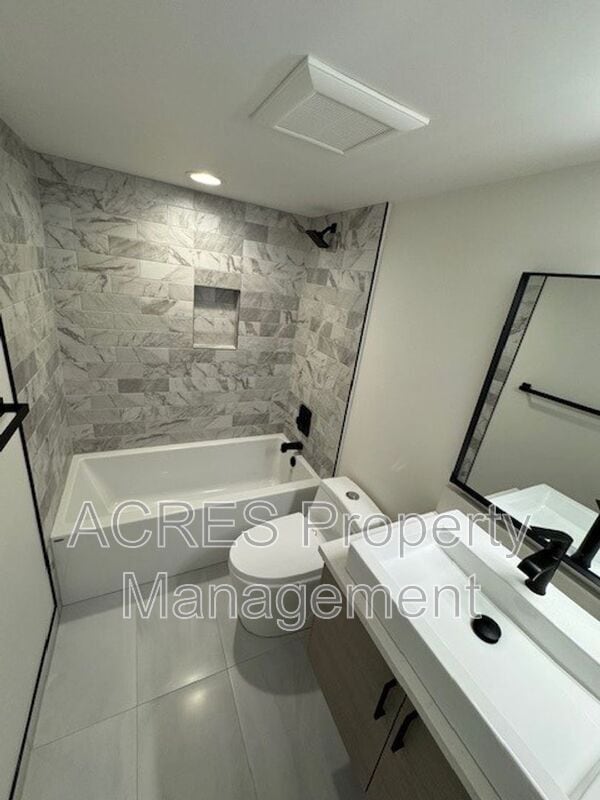 Photo - 9423 36th Ave SW