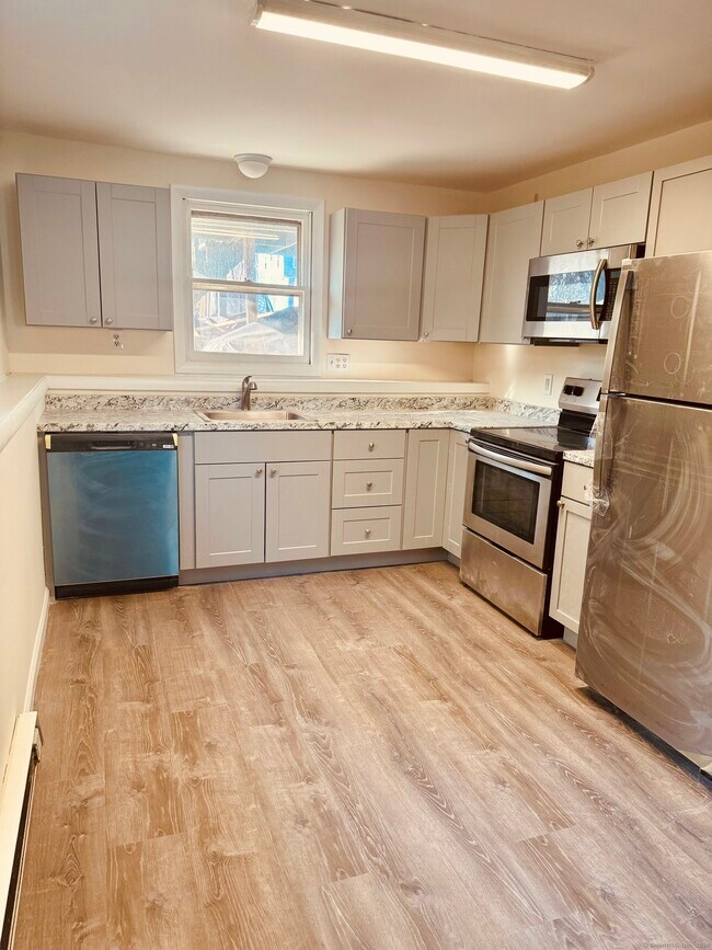 Photo - 202 Allen St Unit #1