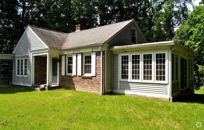 Building Photo - 287 Grantwood Dr Rental