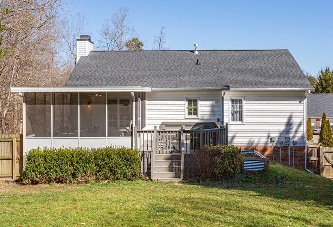 Photo - 5603 Pinetuck Rd