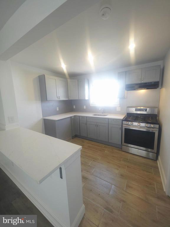 Photo - 154 N Carol Blvd