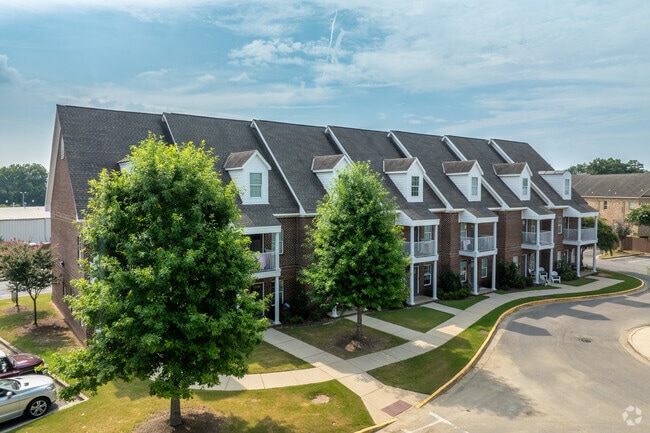 Photo - Old Row at Cloverdale