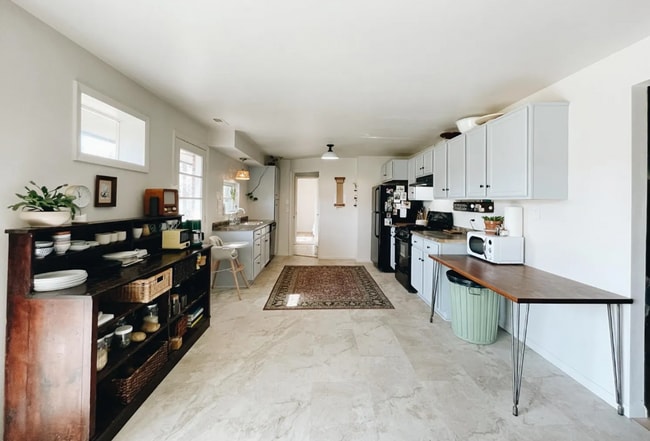 Photo - 4 bedroom house available SOON!