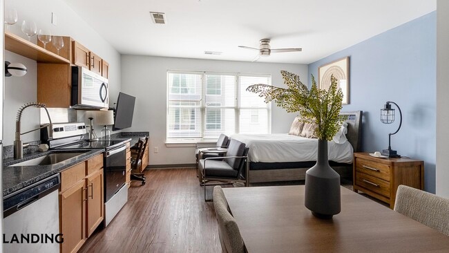 Photo - 302 13th St S Unidad 536