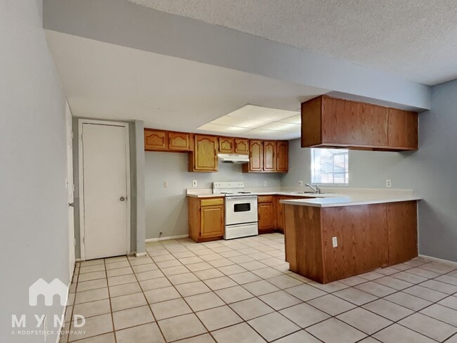 Photo - 1916 E Ardmore Dr