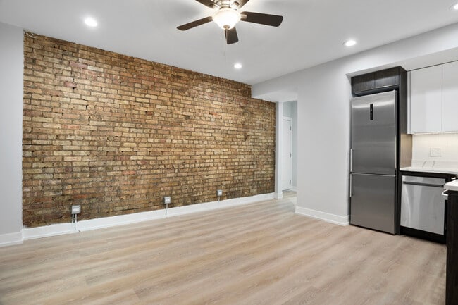 Photo - 1552 W Juneway Terrace Unit 3E