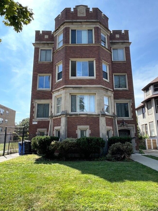Photo - 7412 S South Shore Dr Apartment Unit 4