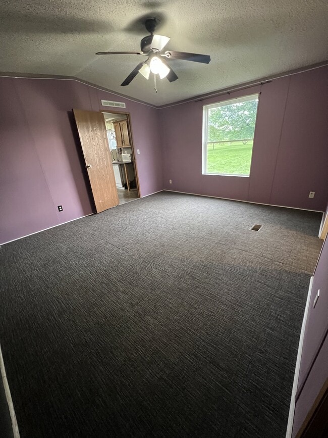 Photo - 2328 Oak Hill Rd