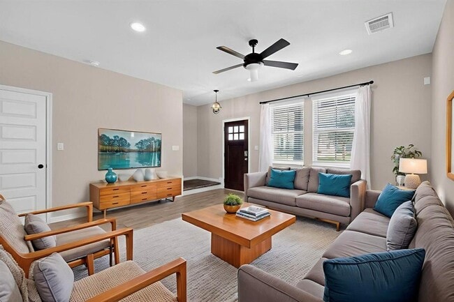 Building Photo - 2025 Arendale Dr Rental
