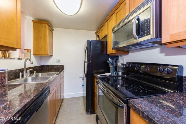 Photo - 10982 Roebling Ave