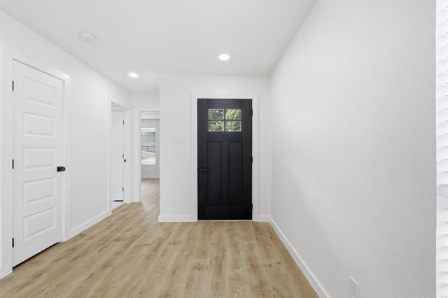 Photo - 982 Mapleleaf Ln