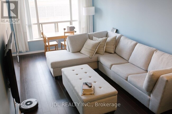 Photo - 887 Bay St. Unit 603