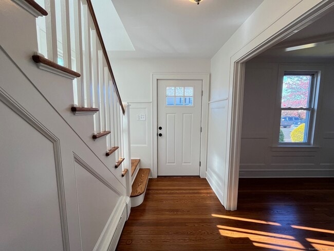 Photo - 35 Lindbergh St