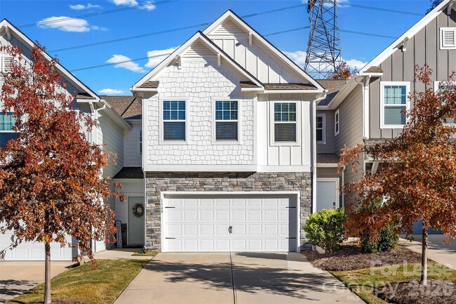Building Photo - 1140 Streamside Ln