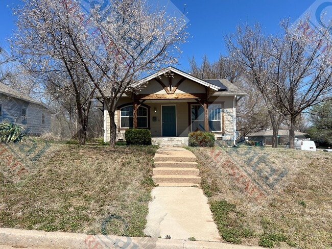 Photo - Charming 3 Bedroom