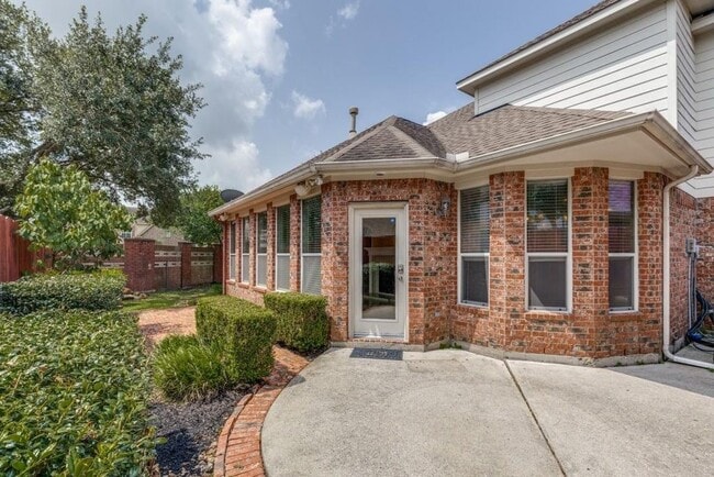 Building Photo - 16102 Buckhead Ct
