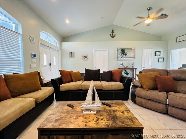 1309 Carlton Ct