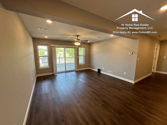 Photo - 2620 N Bluff St Unit 2620-100 North Bluff Street