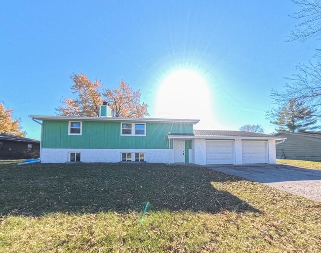 Building Photo - 2715 Summer Meadows Dr Unit 2715 Summer Meadows Dr