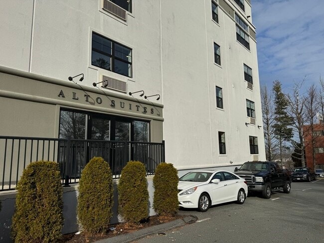 Photo - 75-77 Prospect St Unit 4