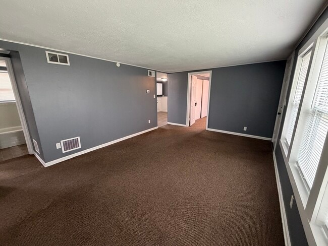 Photo - 535 15th Ave