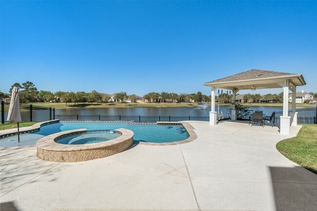 Photo - 1922 Lake Grayson Dr