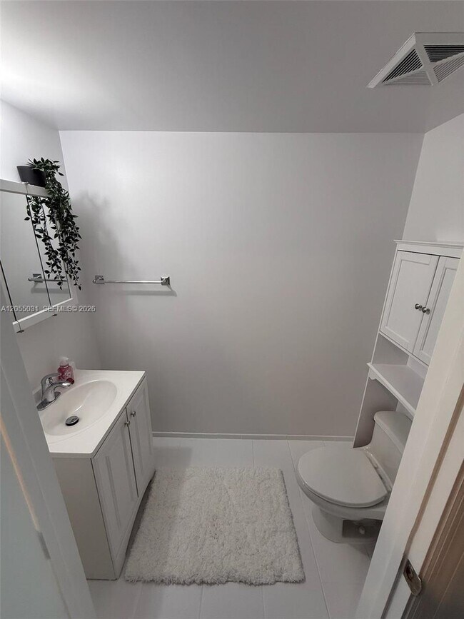 Photo - 60 SW 13th St Unit 1418
