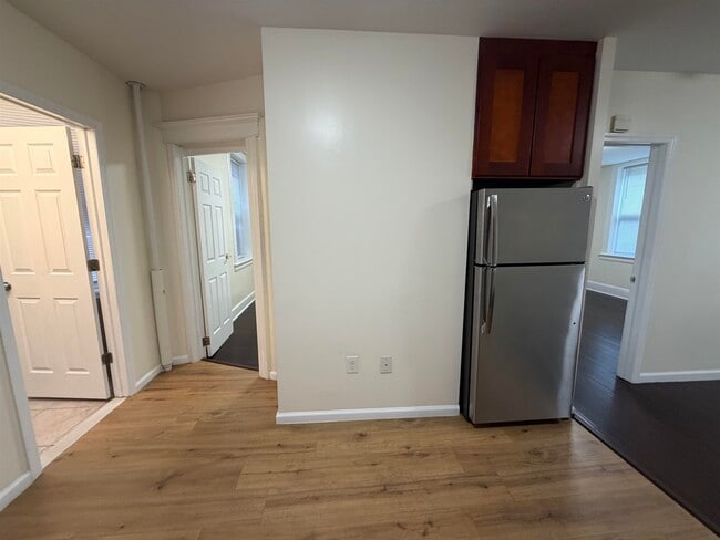 40 64th St Unit 3