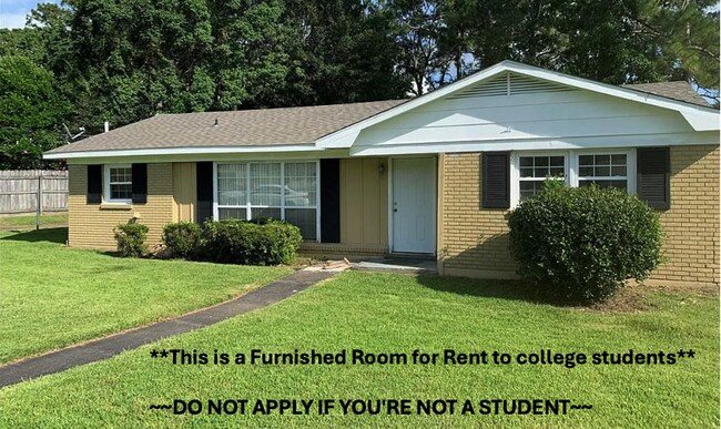 Building Photo - **This is a Furnished Room for Rent to college students**

~~DO NOT APPLY IF YOU'RE NOT A STUDENT... Unit Room #3