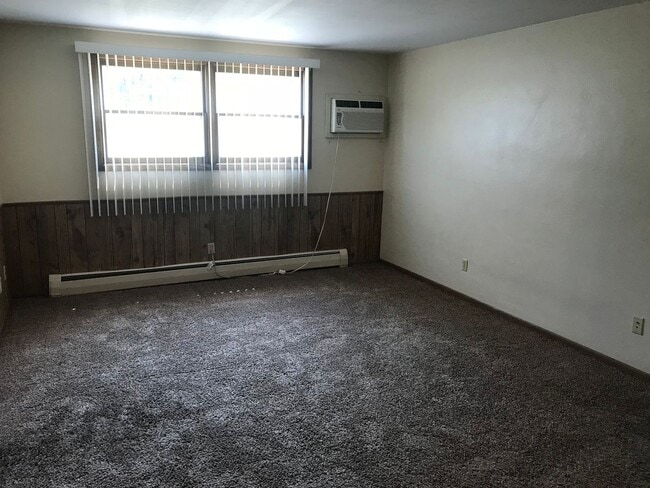 Photo - Forestview 2 Bedroom Lower Unit Unit 1635-7