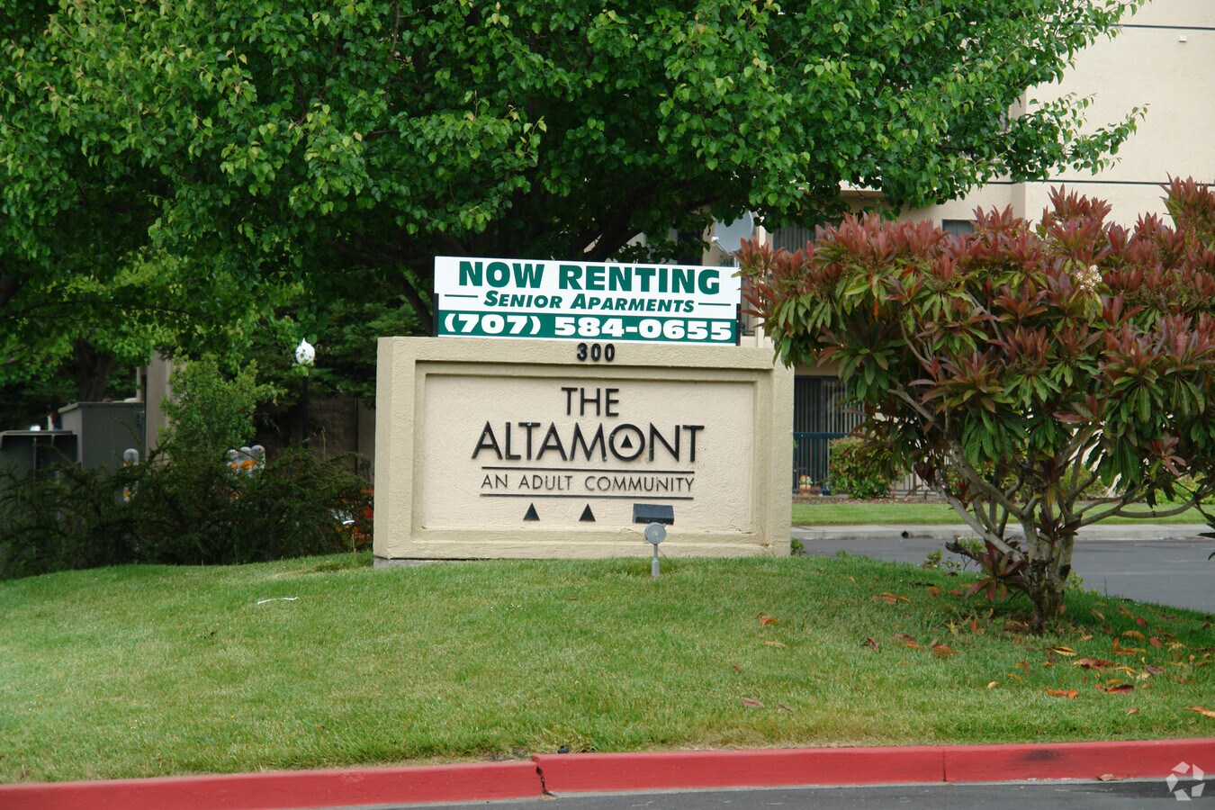 Photo - Altamont Apartments
