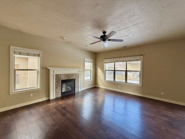 Photo - Three Bedroom Town Home at Cottages at Ninth