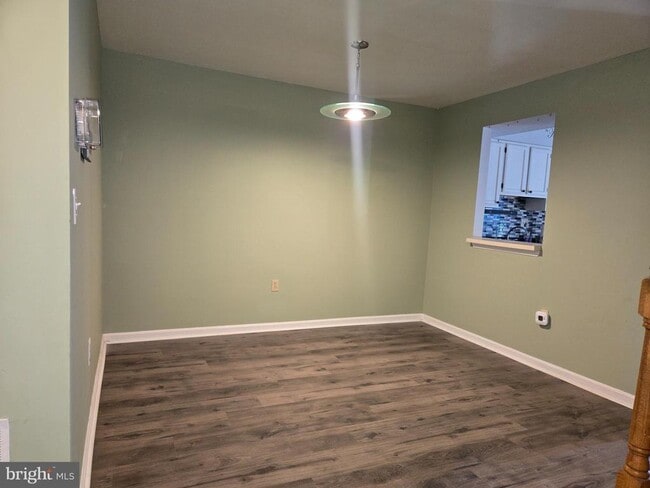 Photo - 2118 Cedar Barn Way